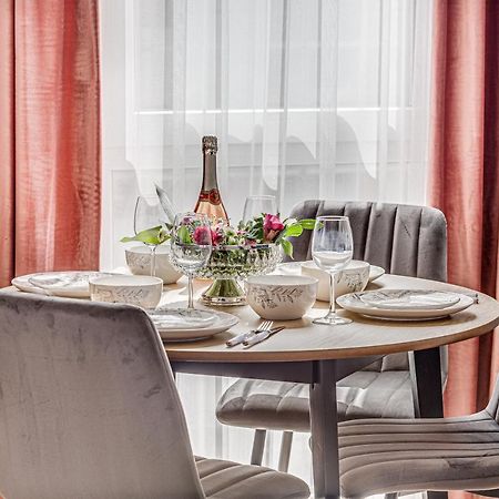 Elegant Apartment Near Afi & Atrium Mall Арад Экстерьер фото