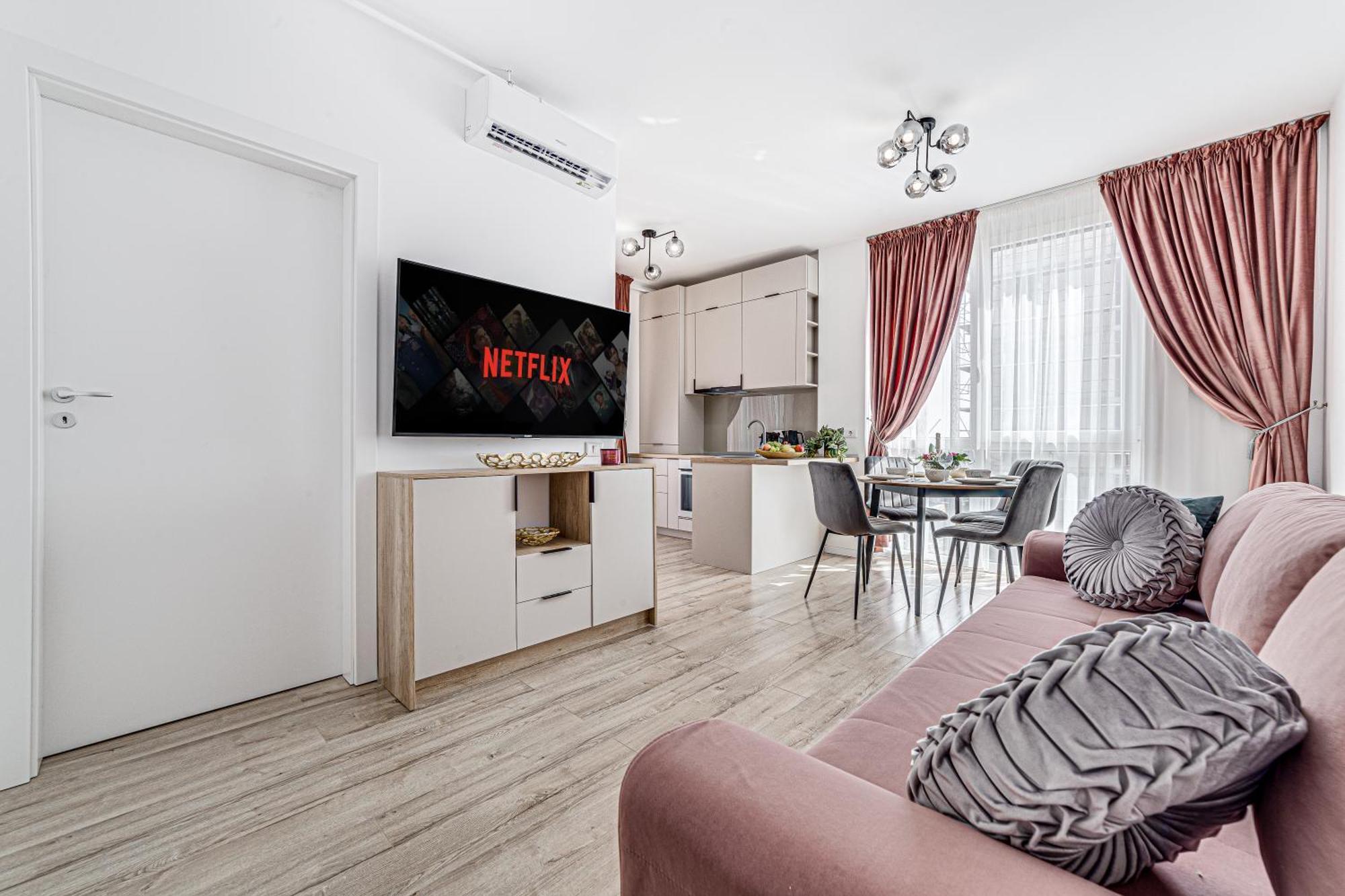 Elegant Apartment Near Afi & Atrium Mall Арад Экстерьер фото